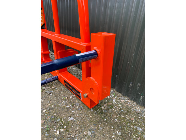 BALE FORKS -  4 Tyne, Three Point Linkage
