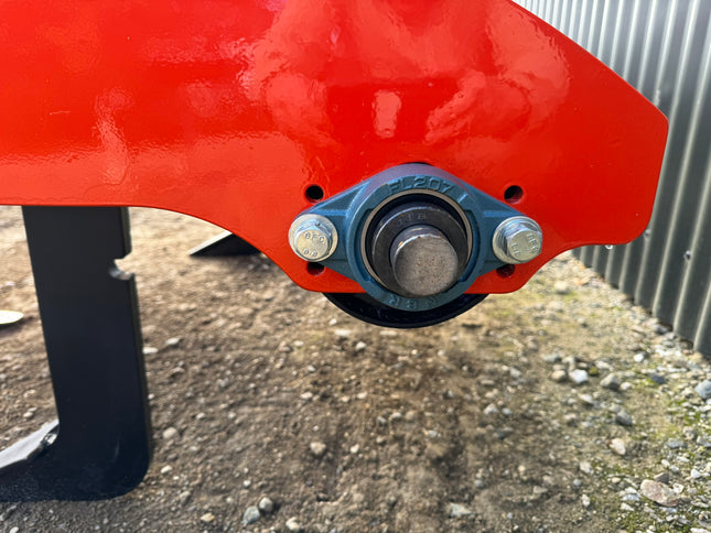 SUBSOILER AERATOR RIPPERS -  Tractor, for Vine Yards and Orchards