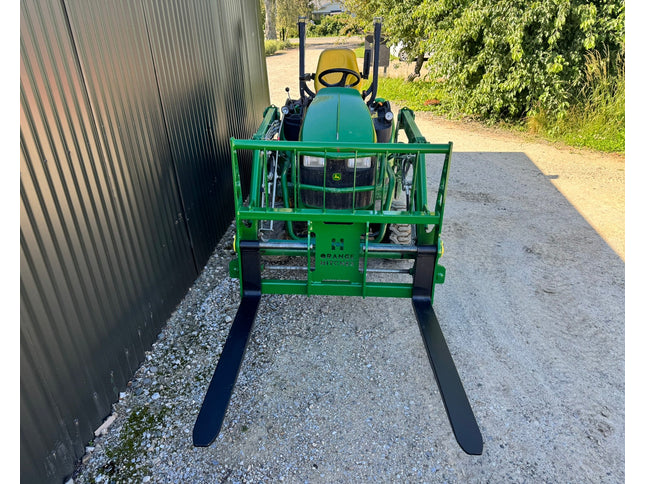 PALLET FORKS - Roll pin Type - Tractors 20-60hp