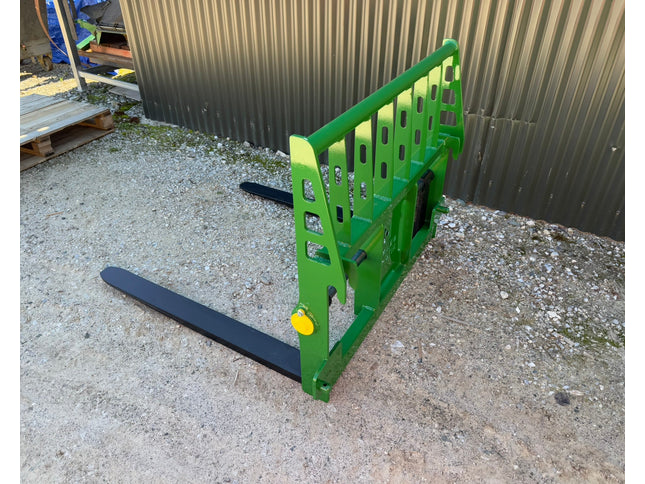 PALLET FORKS - Roll pin Type - Tractors 20-60hp