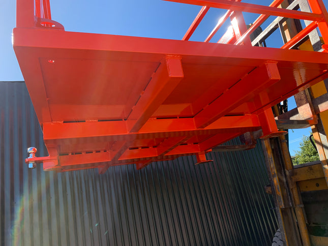 TRACTOR TRAYS - Three Point Linkage